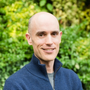 Alex  Hutchinson